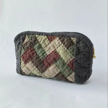 패치워크 퀼트의 일본풍 파우치