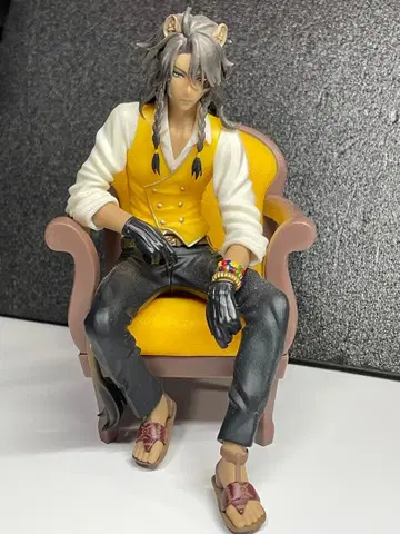 트위스테 프리미엄 클레이 시츄에이션 피규어 레오나