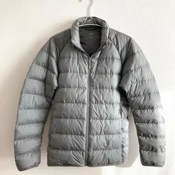 [ 미사용 ] 유니클로 울트라 라이트 다운 자켓 그레이 M 파우치 포함