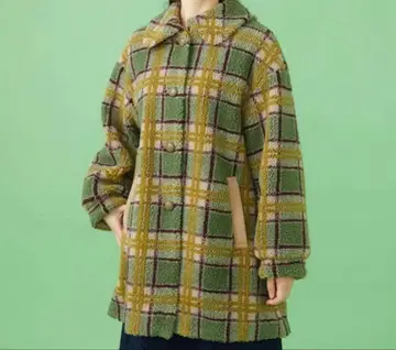 호코모모라 보아 코트