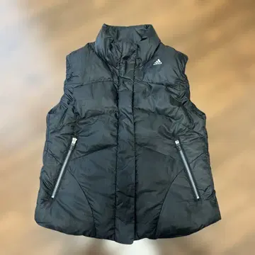 adidas 블랙 퀼팅 베스트