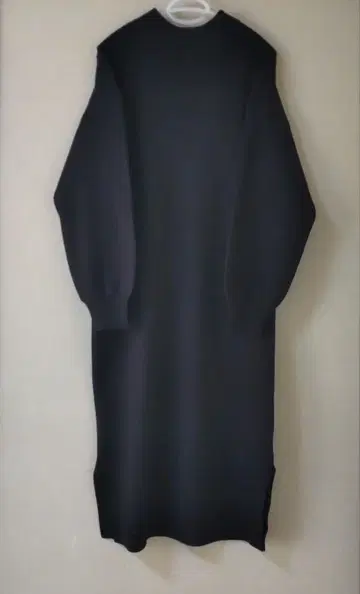 로리즈팜 보틀넥 원피스