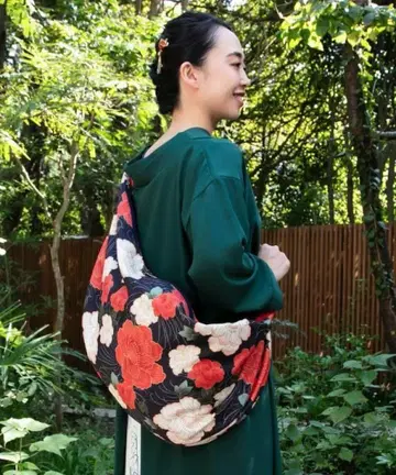 카야 맵시있는 타스키 백 모던 백 꽃무늬 보자기 백 타스키 걸이