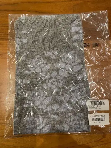 [Aquascutum] 플러그 머플러 그레이 x 블루 꽃무늬 새상품