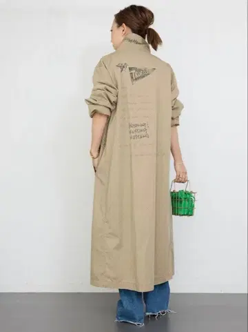 MADISONBLUE CRAFFITI COAT 매디슨 블루 01