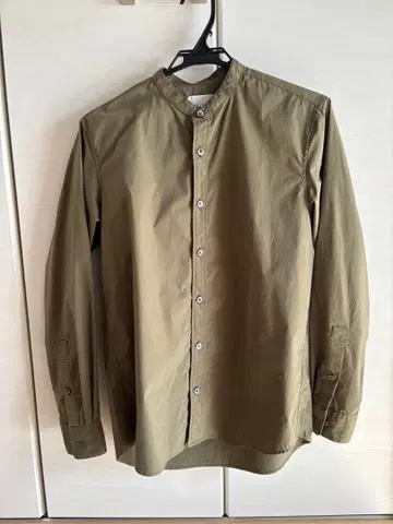 UNITED TOKYO 밴드 카라 셔츠 올리브 1