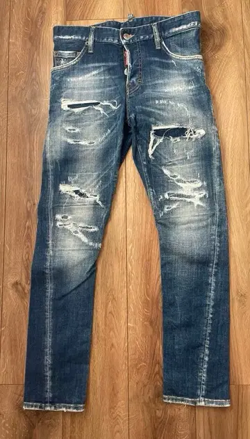 DSQUARED2 데미지 데님 42