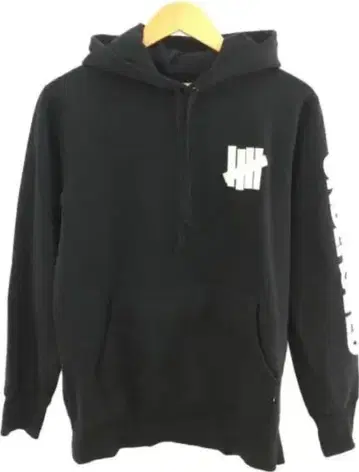 Undefeated 블랙 후드 부착 후드티 M