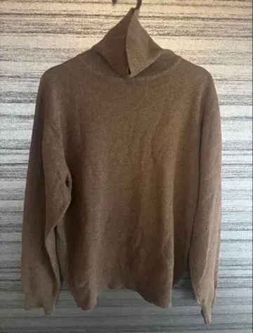 ARROWS LABEL 캐시미어 하이넥 스웨터 브라운