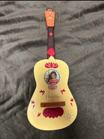 디즈니 엘레나 아발로 음악 기타