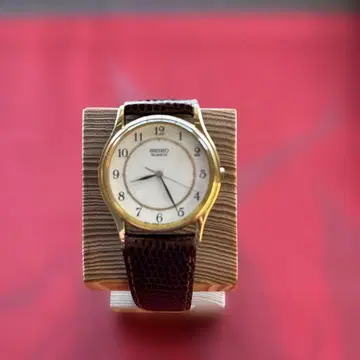 SEIKO 쿼츠 손목시계 골드/브라운