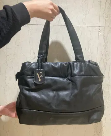 훌라 블랙 토트백