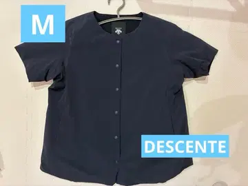 [ 미사용 새상품 ] DESCENTE 네이비 허브 슬리브 셔츠
