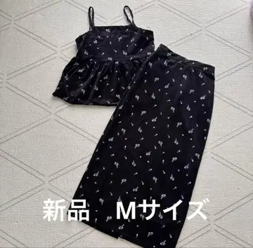 [ 새상품 ] 시마무라 콜라보 M 사이즈 블랙 꽃무늬 셋업