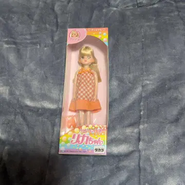 리카짱 체크 무늬 드레스 인형 해피 레인보우 타카라