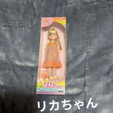 리카짱 체크 무늬 드레스 인형 해피 레인보우 타카라