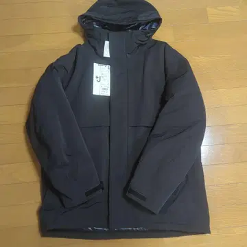 UNIQLO +J 하이브리드 다운 오버사이즈 파카 블랙