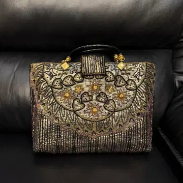 [ 가격 인하 ] 비즈 백 핸드백 파티 백 일본 의류 양장 총 비즈 자수