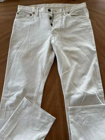 피그벨 PHIGVEL MAKERS 화이트 스트레이트 데님 버튼 플라이