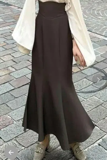 JUNOAH 주노아 코르셋 디자인 머메이드 스커트 브라운