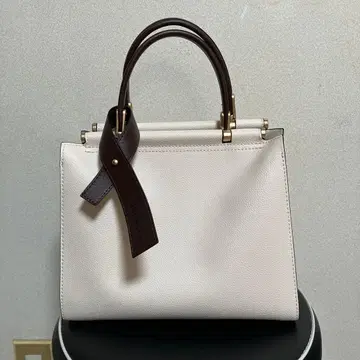 ANEMONE 화이트 핸드백