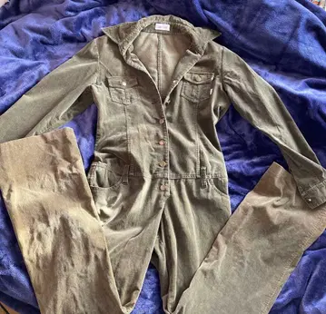 올리브 코듀로이 점프수트