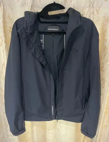 아르마니 다크 그레이 나일론 자켓 후드 부착