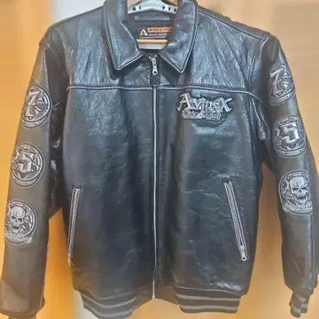 Avirex 라이더 자켓 블랙 스컬 자수