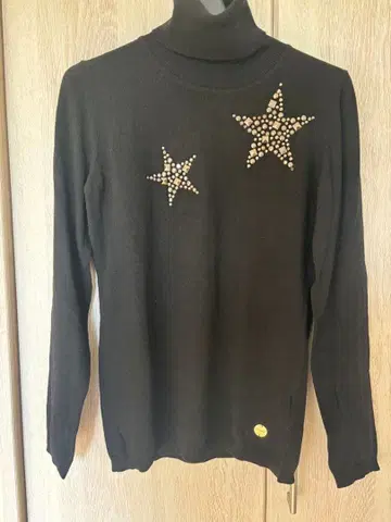 blugirl 블랙 터틀넥 스웨터