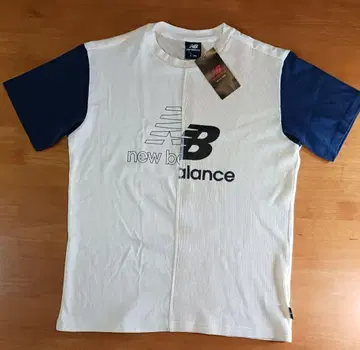 [새상품] 뉴발란스 티셔츠 크림 / 네이비