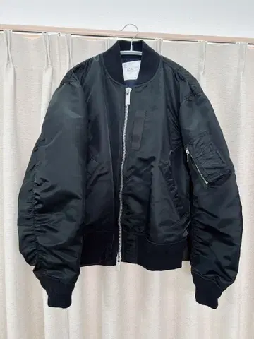 sacai SCW-065 MA-1 사카이 블랙