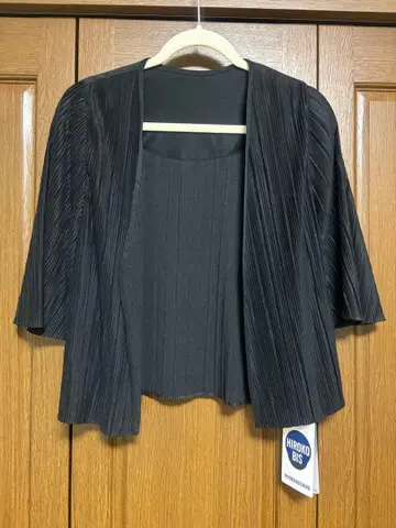 새상품 히로코비스 플리츠 디자인 블랙 가디건 M