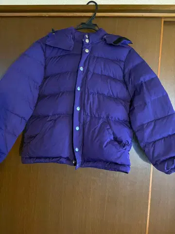 새상품급 남성용 S 사이즈 GAP 후드 부착 다운 자켓