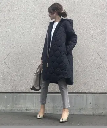 엠마 테일러 블랙 퀼팅 자켓 사이즈 36