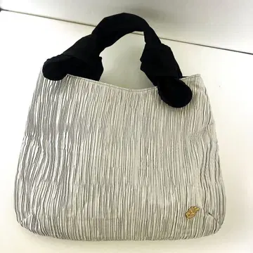 [새상품급] 앙메르트르카레 1meter carre 토트백 실버