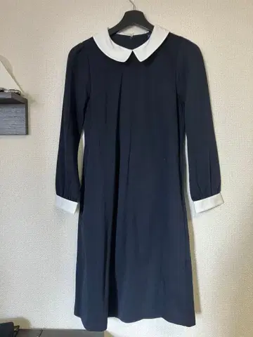 네이비 A라인 원피스 긴팔