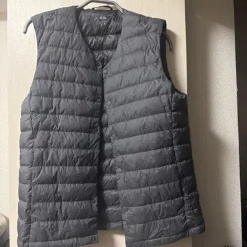 UNIQLO 그레이 다운 베스트 퀼팅
