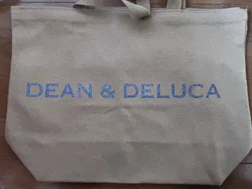 DEAN & DELUCA의 차리티 토트백 (새상품)입니다