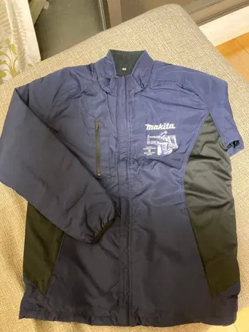 미사용 새상품 마끼다 나일론 자켓 네이비 M