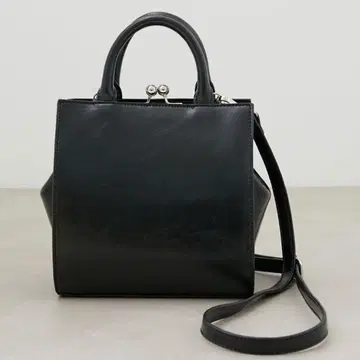 AZUL BY MOUSSY 마우지 메탈 프레임 백 블랙