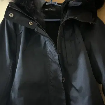 스콧 클럽 네이비 후드 부착 다운 코트