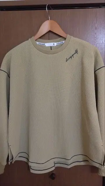 le coq sportif 리브 긴팔 T셔츠 S 사이즈 베이지