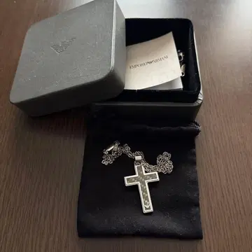 EMPORIO ARMANI 크로스 목걸이