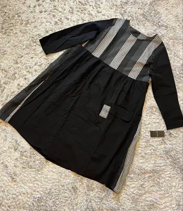 절개 롱 원피스 스트라이프 미사용품