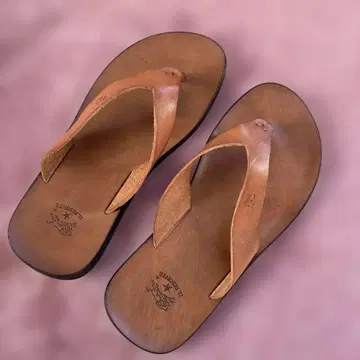 IL BISONTE 가죽 샌들 39