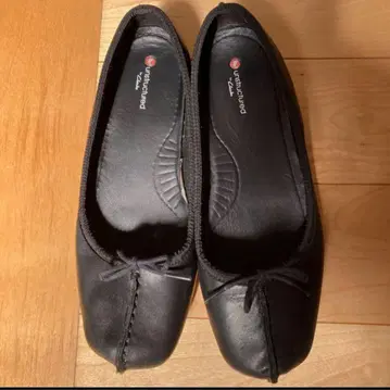 Clarks 블랙 발레 슈즈 UK5