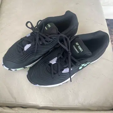 요넥스 YONEX 테니스화 파워쿠션 남성용 26cm 새상품