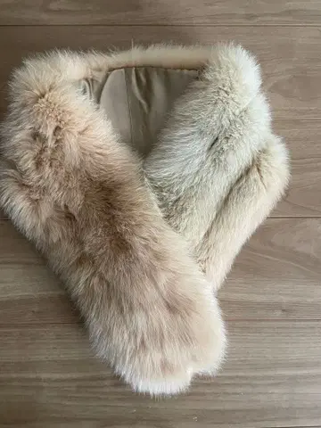 폭스 숄 후크 포함