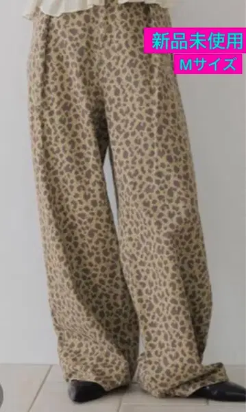 로리즈팜 턱 와이드 데님 M 사이즈 미사용 새상품