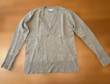 H&M 캐시미어 V넥 긴팔 스웨터